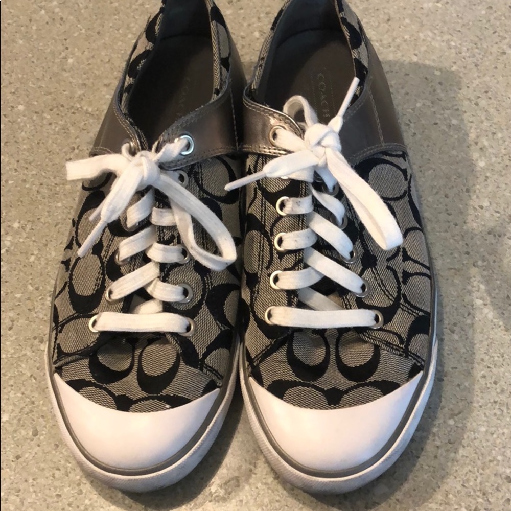 Coach size 9 shoes